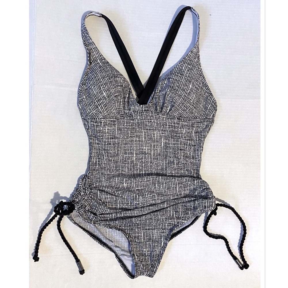 Lole one piece side tie cross back black and white patterned swimsuit- XS